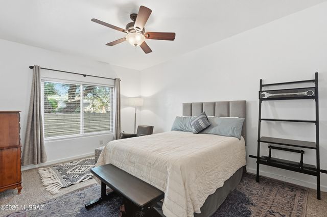 2290 W Catalpa Road, Tucson, AZ 85742