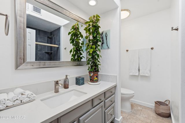 2290 W Catalpa Road, Tucson, AZ 85742