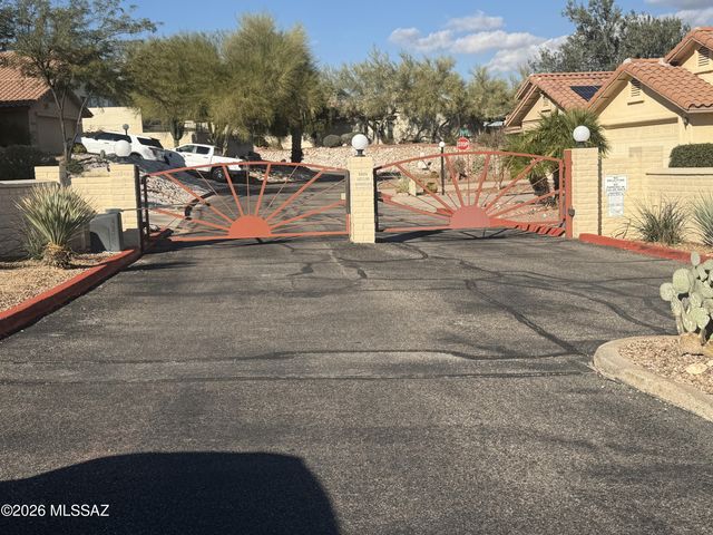 2290 W Catalpa Road, Tucson, AZ 85742