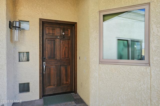 2290 W Catalpa Road, Tucson, AZ 85742