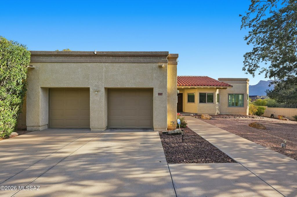 2290 W Catalpa Road, Tucson, AZ 85742