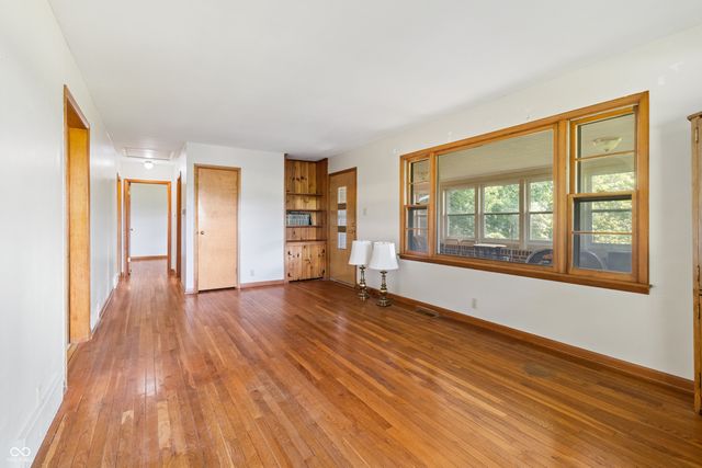 8950 Baker Road, Indianapolis, IN 46259
