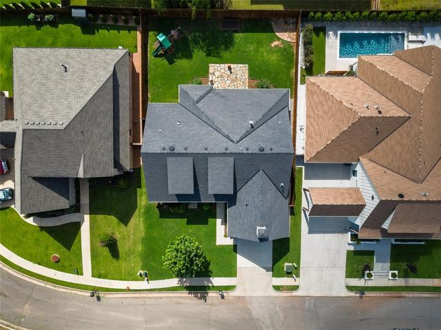 2809 Tandem Bike Trail, Edmond, OK 73034