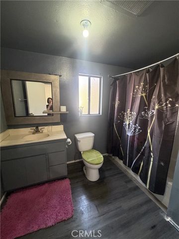 1057 N Neptune, Wilmington (los Angeles), CA 90744