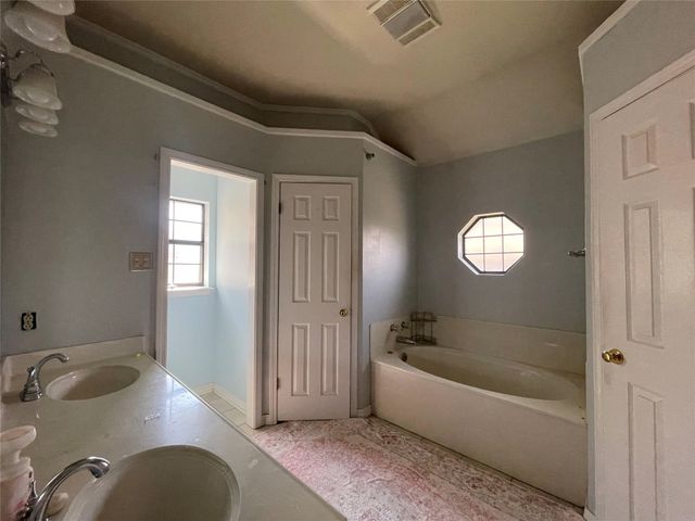 2113 Mockingbird Lane, Bossier City, LA 71111