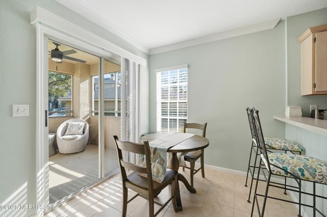 1655 THE GREENS Way 2415, Jacksonville Beach, FL 32250