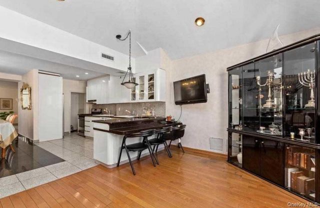 7314 174th Street, Fresh Meadows, NY 11366