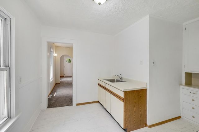 1619 Reaney Avenue, Saint Paul, MN 55106
