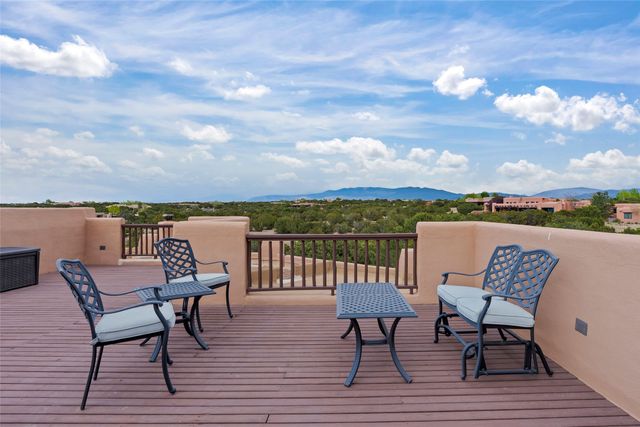 71 Sierra Rosa Loop, Santa Fe, NM 87506