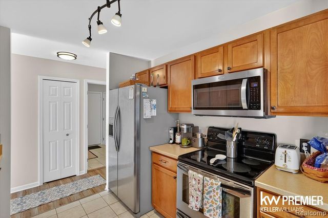 5962 Augusta Lane, Grand Blanc, MI 48439