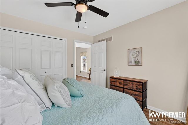 5962 Augusta Lane, Grand Blanc, MI 48439