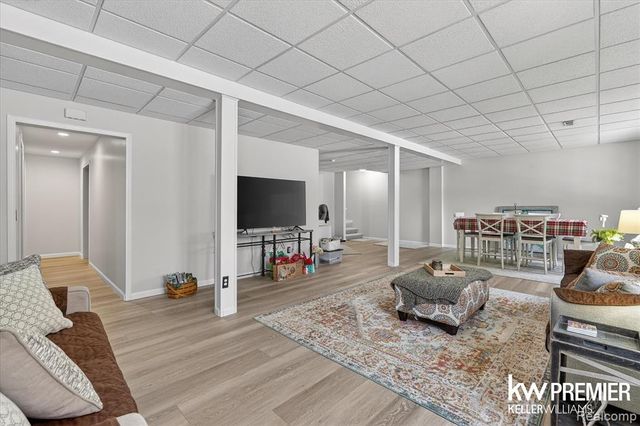 5962 Augusta Lane, Grand Blanc, MI 48439