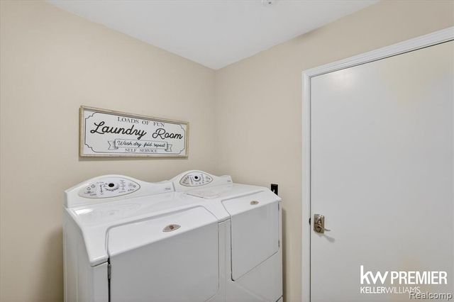 5962 Augusta Lane, Grand Blanc, MI 48439