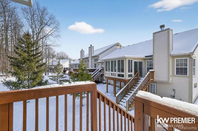 5962 Augusta Lane, Grand Blanc, MI 48439