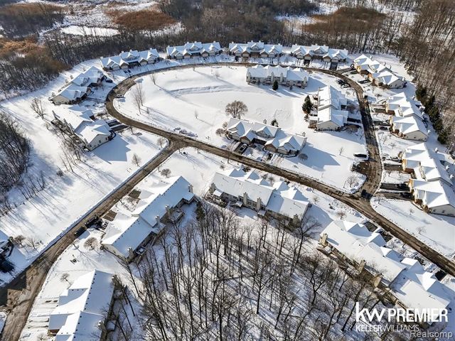 5962 Augusta Lane, Grand Blanc, MI 48439