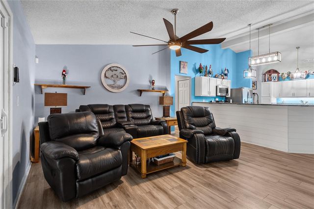 7 RANBAY PLACE, Palm Coast, FL 32164