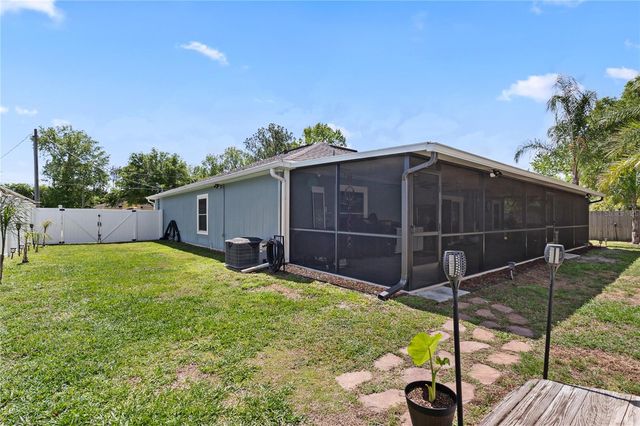 7 RANBAY PLACE, Palm Coast, FL 32164