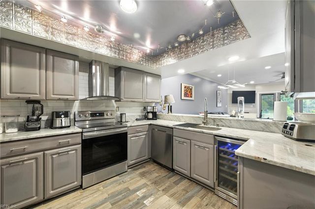 106 Genoa DR, Hampton, VA 23664