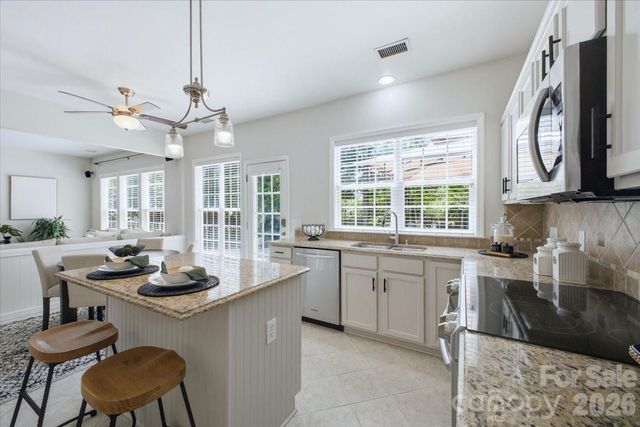 3524 Arborhill Road, Charlotte, NC 28270