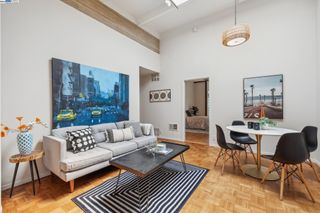 2112 West St 2, Oakland, CA 94612