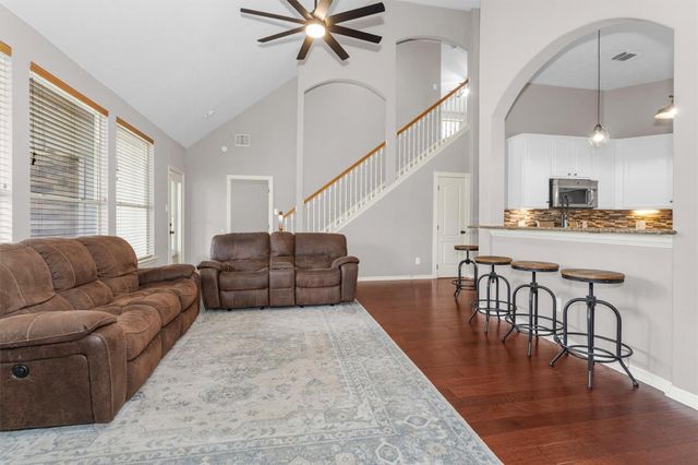 7223 Wedgewood Drive, Magnolia, TX 77354