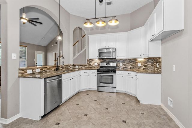 7223 Wedgewood Drive, Magnolia, TX 77354