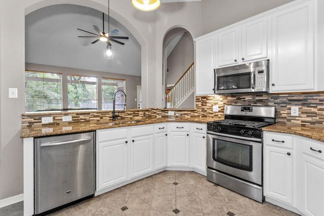 7223 Wedgewood Drive, Magnolia, TX 77354