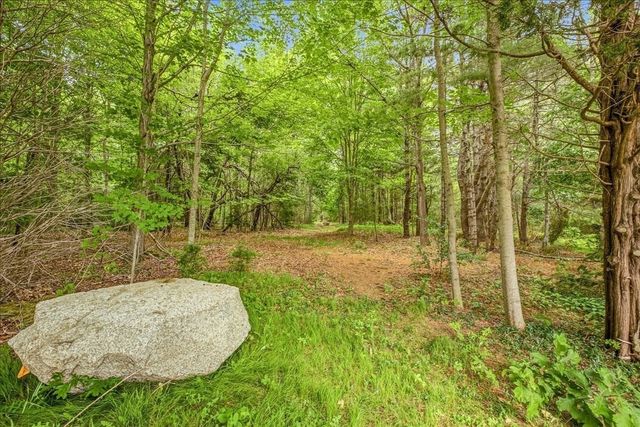 16 South Main Street, Carver, MA 02330