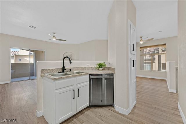 8737 Red Brook Drive 201, Las Vegas, NV 89128