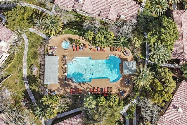 8737 Red Brook Drive 201, Las Vegas, NV 89128