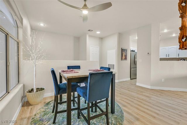 8737 Red Brook Drive 201, Las Vegas, NV 89128