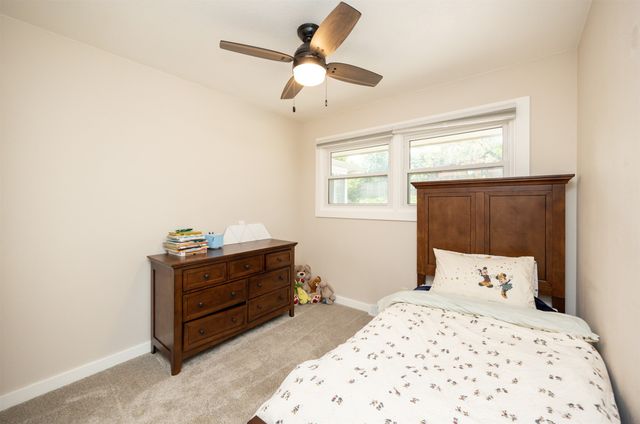 6214 Robin Drive, Des Moines, IA 50322