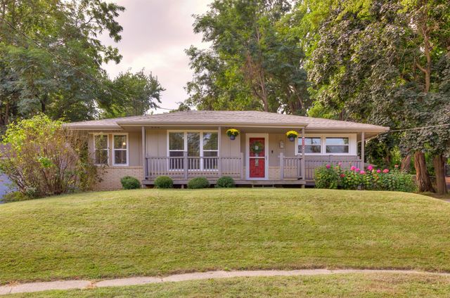 6214 Robin Drive, Des Moines, IA 50322