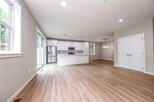 10073 Old Perry HWY 10073, Mccandless, PA 15090