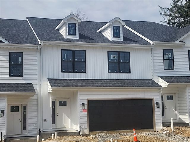 10073 Old Perry HWY 10073, Mccandless, PA 15090