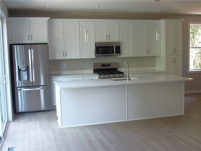 10073 Old Perry HWY 10073, Mccandless, PA 15090