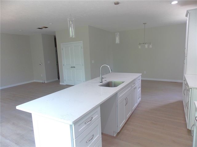 10073 Old Perry HWY 10073, Mccandless, PA 15090
