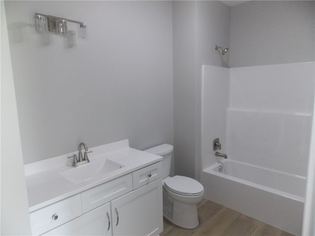 10073 Old Perry HWY 10073, Mccandless, PA 15090