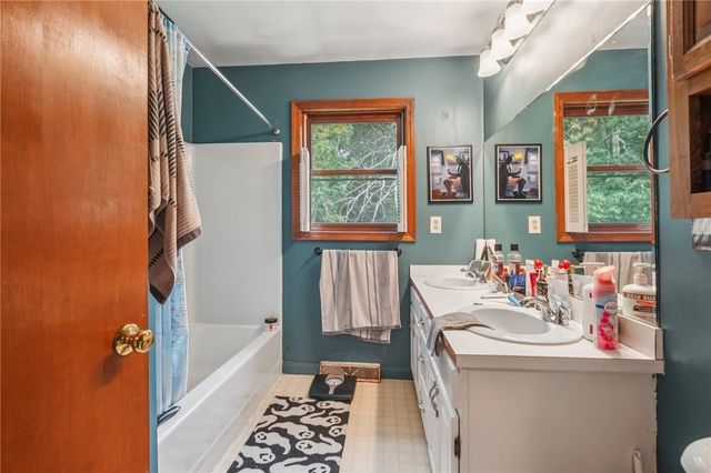 447 Stafford Road C4, Tiverton, RI 02878