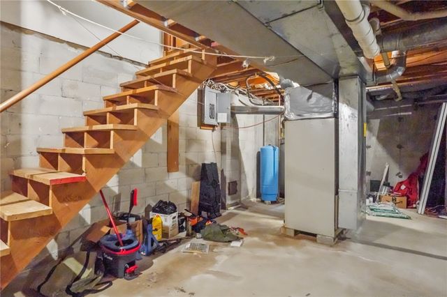 447 Stafford Road C4, Tiverton, RI 02878