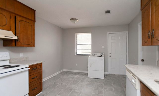 310 Bellevue Circle, Jacksonville, AR 72076