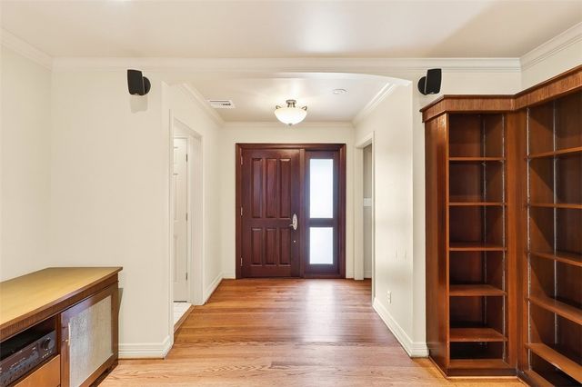 437 Delaine Dr, Corpus Christi, TX 78411