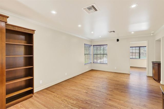 437 Delaine Dr, Corpus Christi, TX 78411