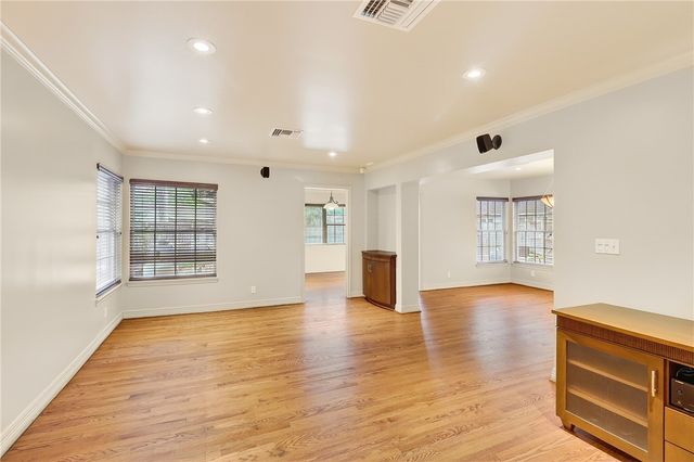 437 Delaine Dr, Corpus Christi, TX 78411