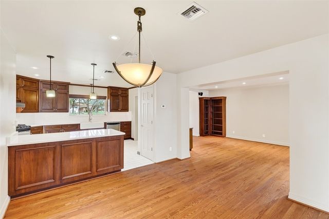 437 Delaine Dr, Corpus Christi, TX 78411