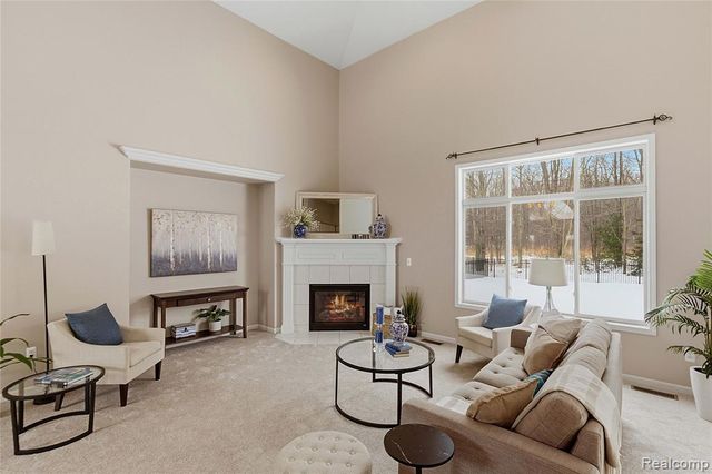 46448 Leanna Drive, Macomb, MI 48044