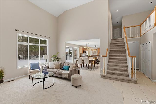 46448 Leanna Drive, Macomb, MI 48044