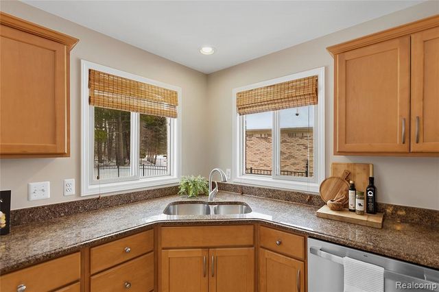 46448 Leanna Drive, Macomb, MI 48044