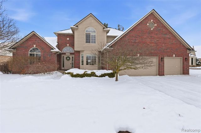 46448 Leanna Drive, Macomb, MI 48044