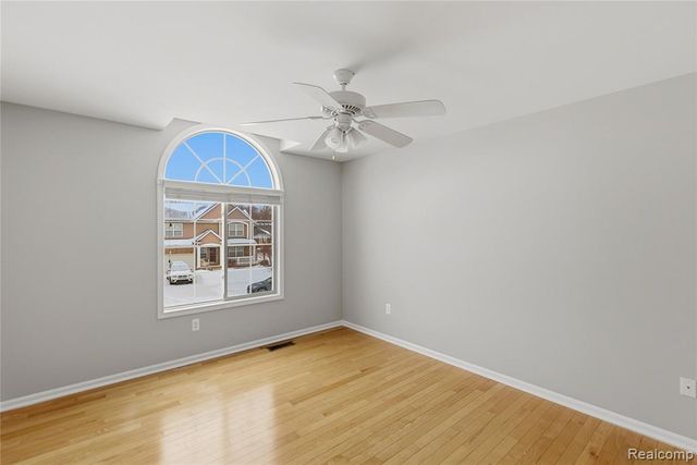 46448 Leanna Drive, Macomb, MI 48044